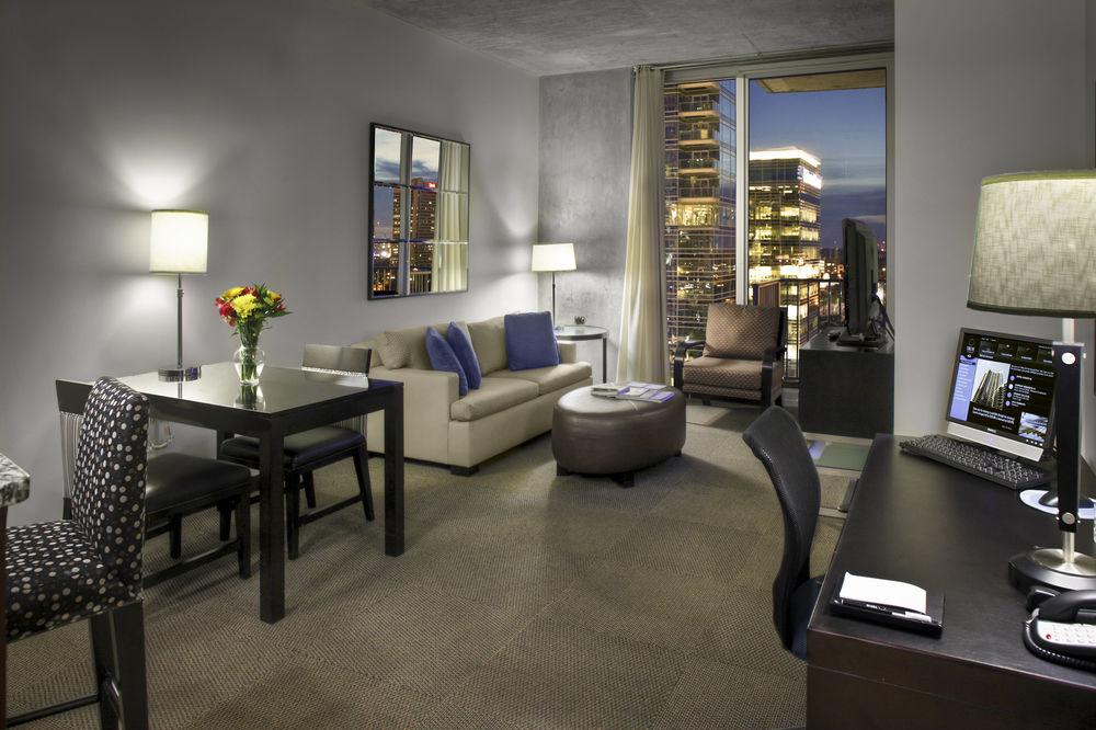 Hotel Twelve Downtown, Autograph Collection 4*
