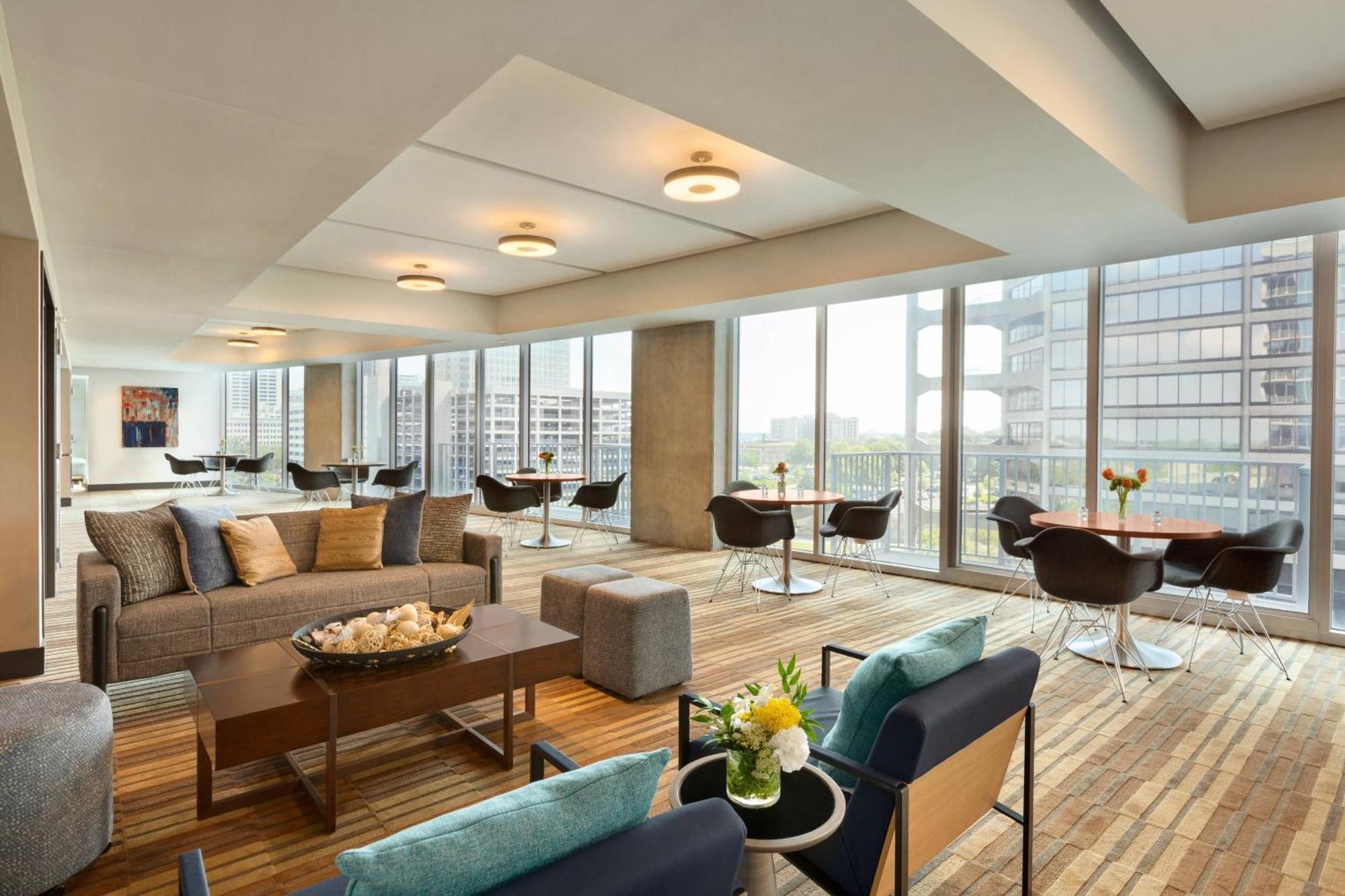 Twelve Downtown, Autograph Collection Hotel 4*