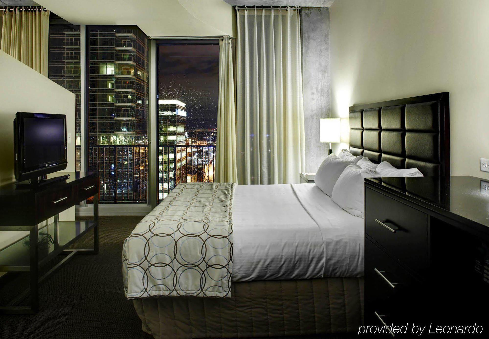 Twelve Downtown, Autograph Collection