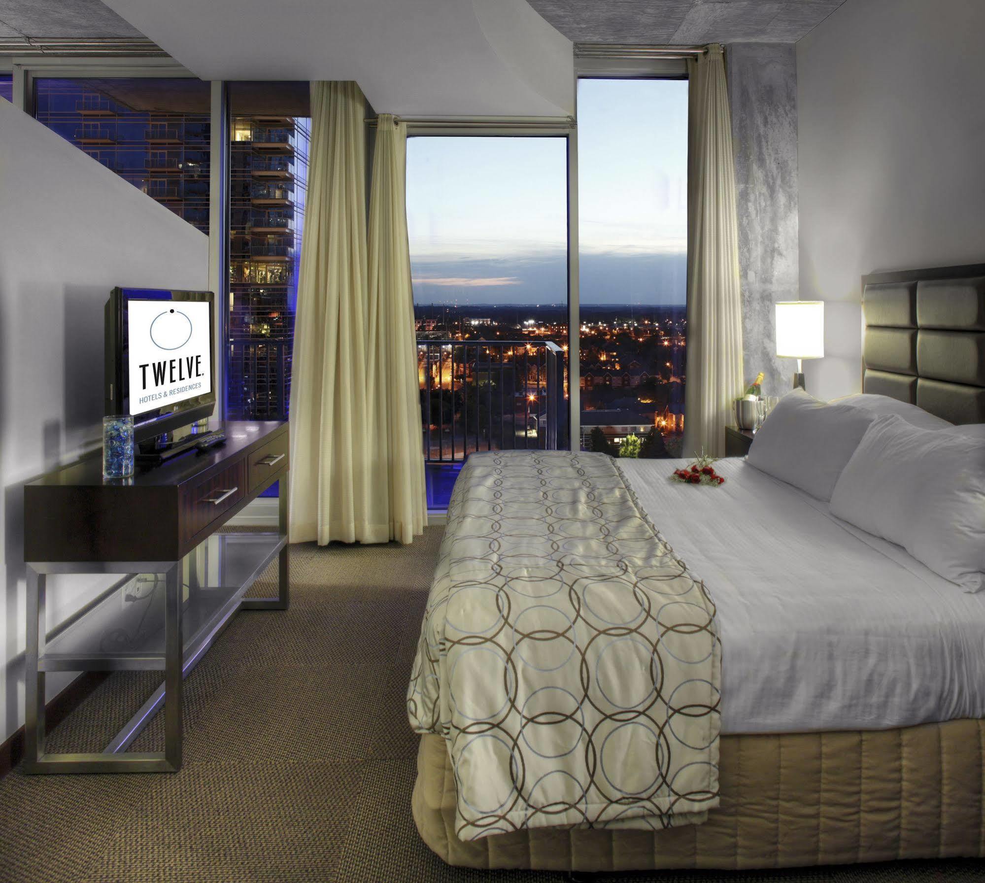 Twelve Downtown, Autograph Collection 4*